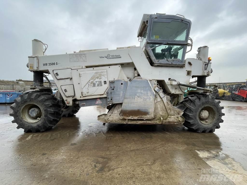 Wirtgen WR 2500S Asfaldi taaskasutuse masinad