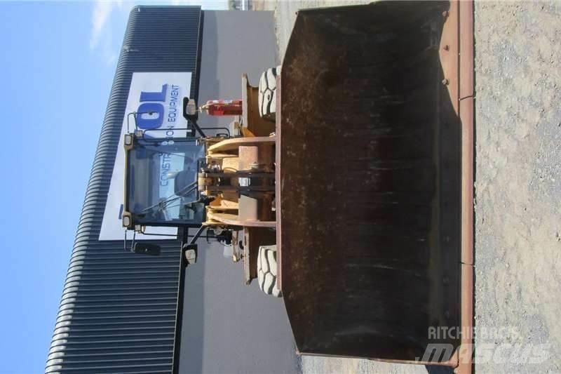 CAT 938H Rataslaadurid