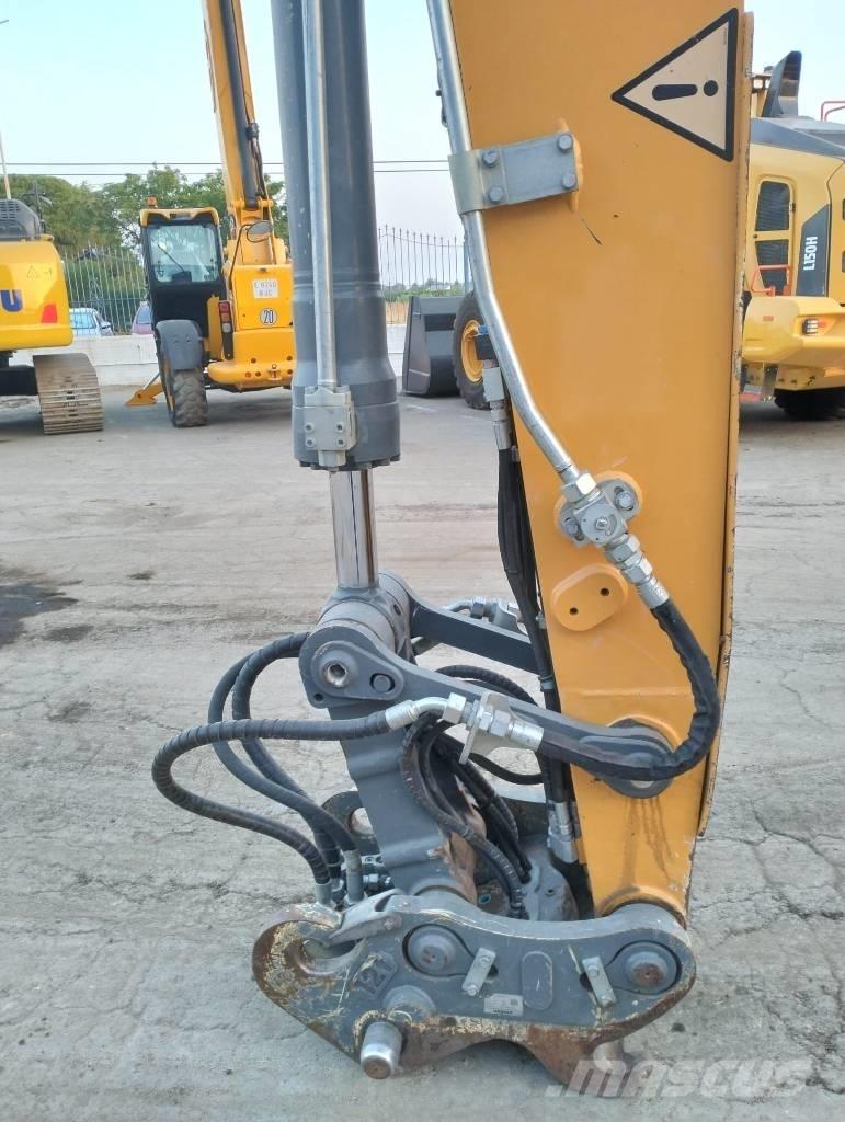 Liebherr R 926 KLC Roomikekskavaatorid