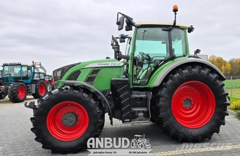 Fendt 716 Vario S4 Traktorid