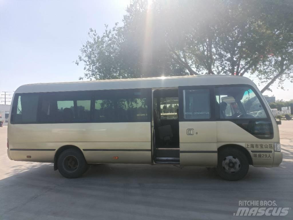 Toyota Coaster Bus Väikebussid