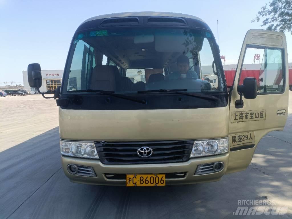 Toyota Coaster Bus Väikebussid
