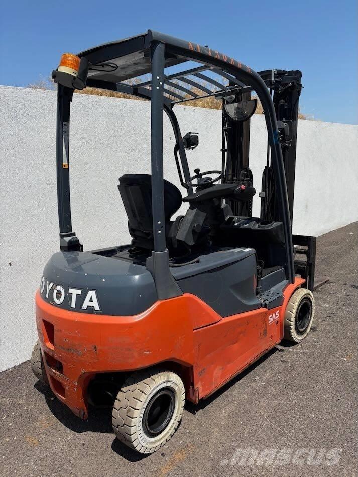Toyota 8 FBMT 16 Elektritõstukid