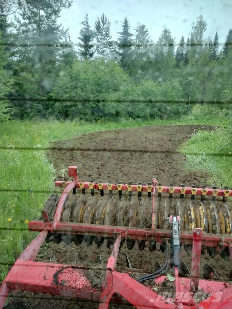 Väderstad CR 3000 Randaalid