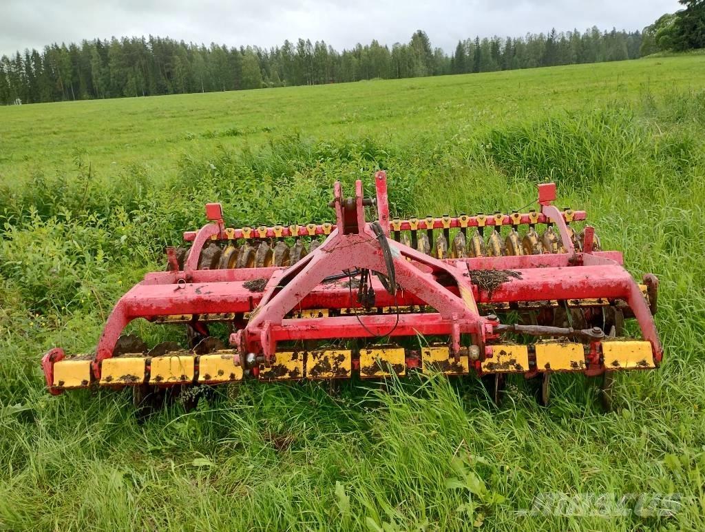 Väderstad CR 3000 Randaalid