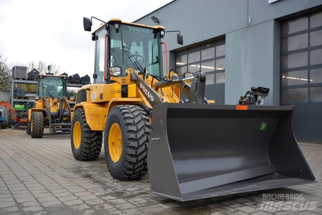 Volvo L 30 H Rataslaadurid
