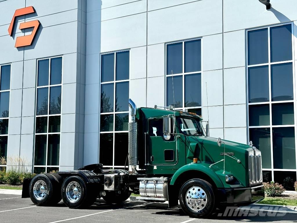 Kenworth T 800 Sadulveokid
