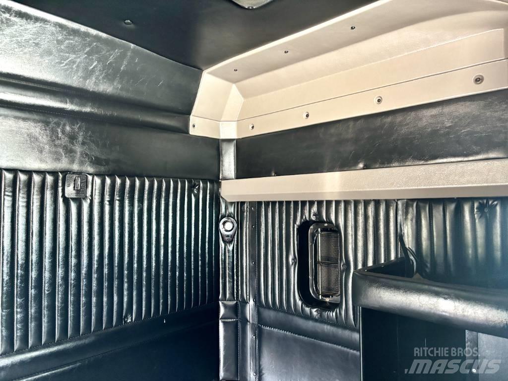 Kenworth W 900 Sadulveokid
