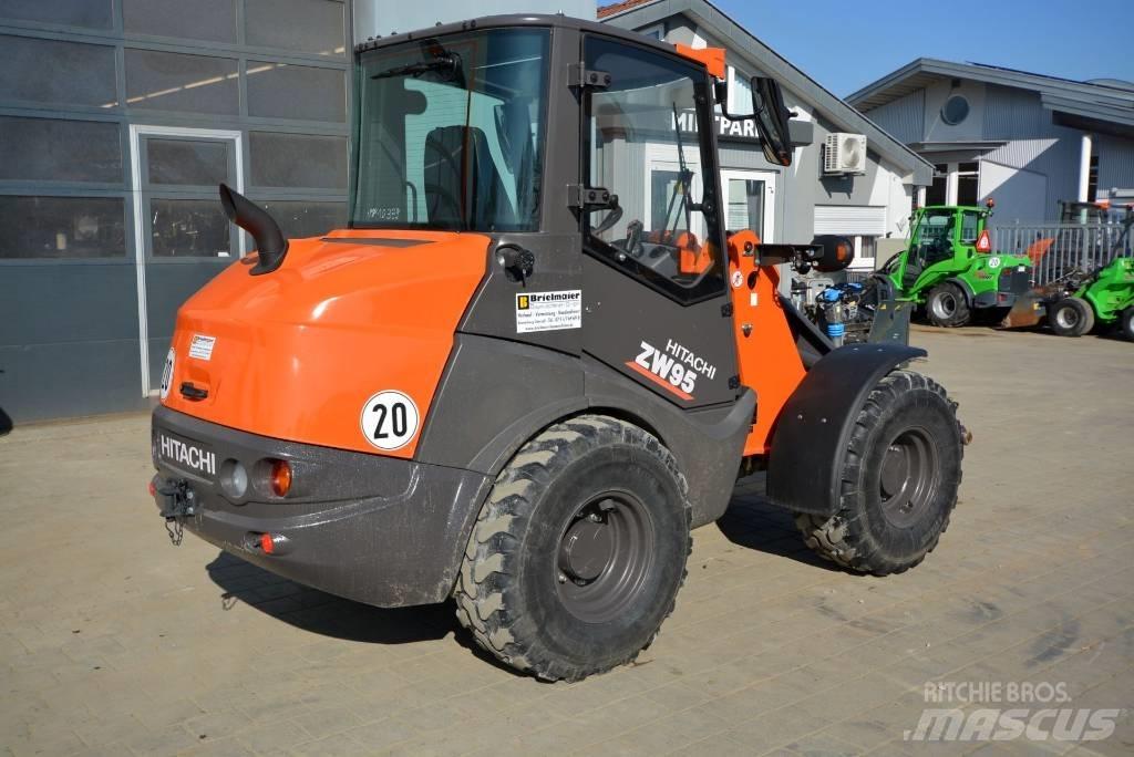 Hitachi ZW 95-6 C Rataslaadurid