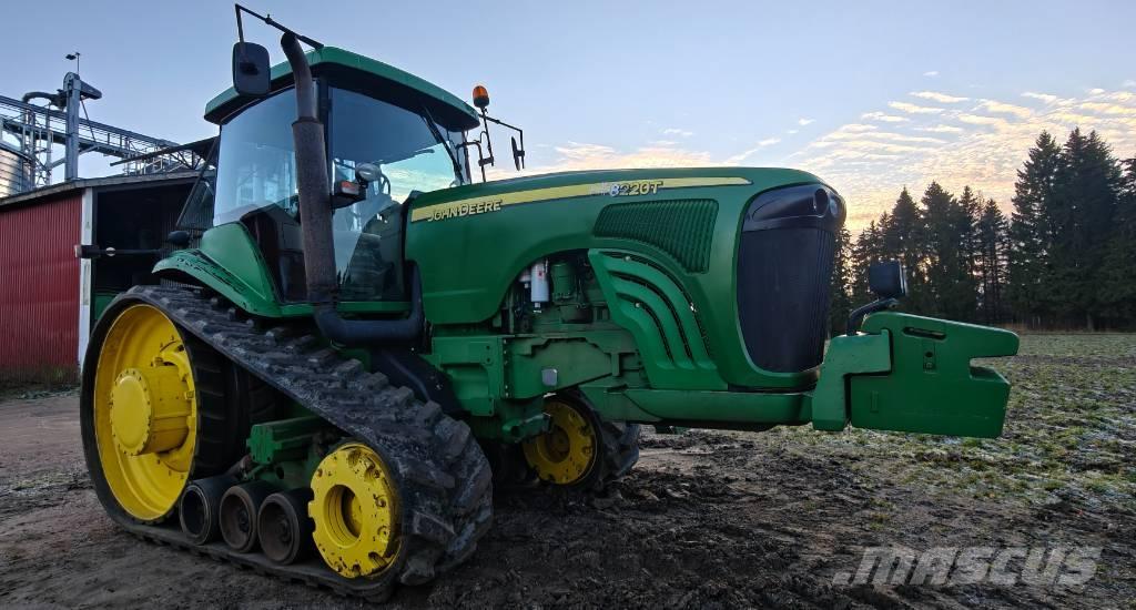 John Deere 8220 T Traktorid