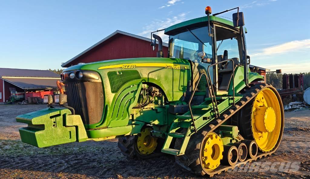 John Deere 8220 T Traktorid