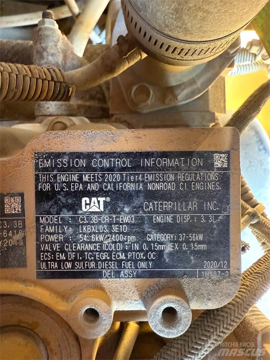 CAT 906M Rataslaadurid
