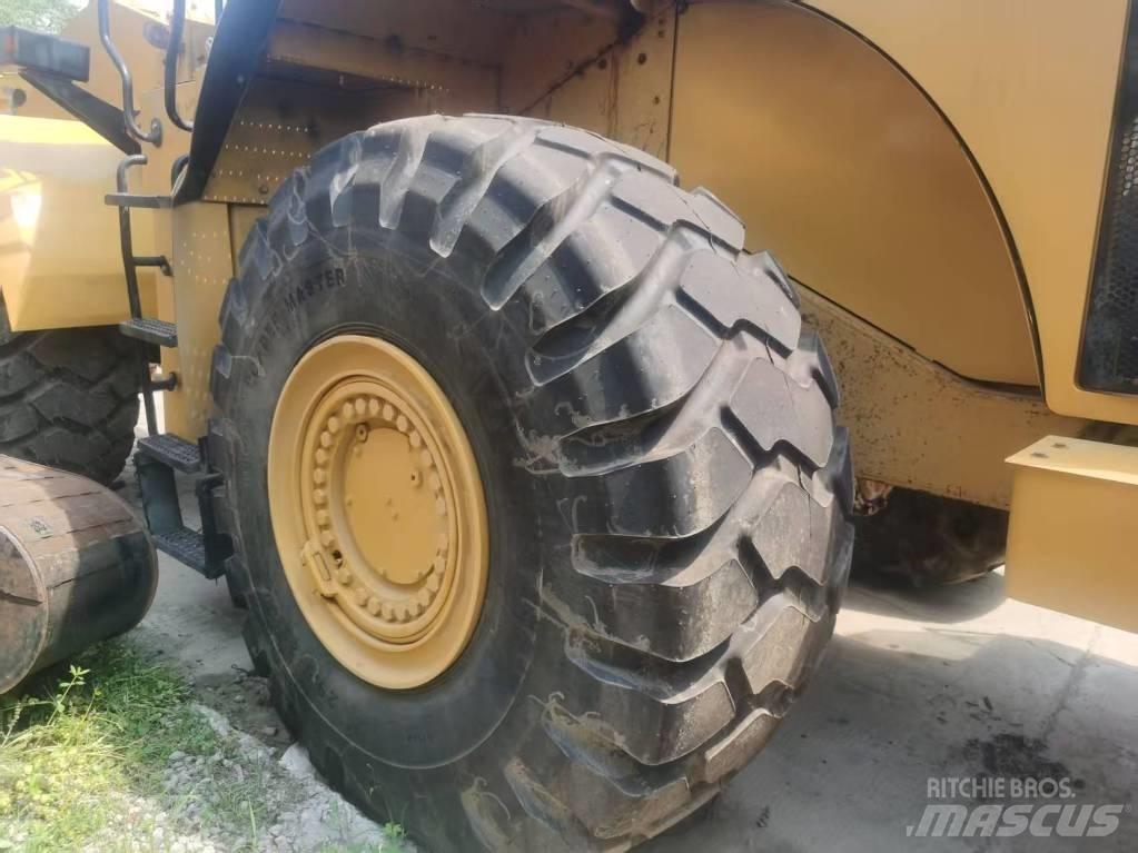CAT 980 G Rataslaadurid