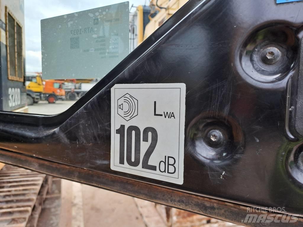CAT 328 D LCR Roomikekskavaatorid