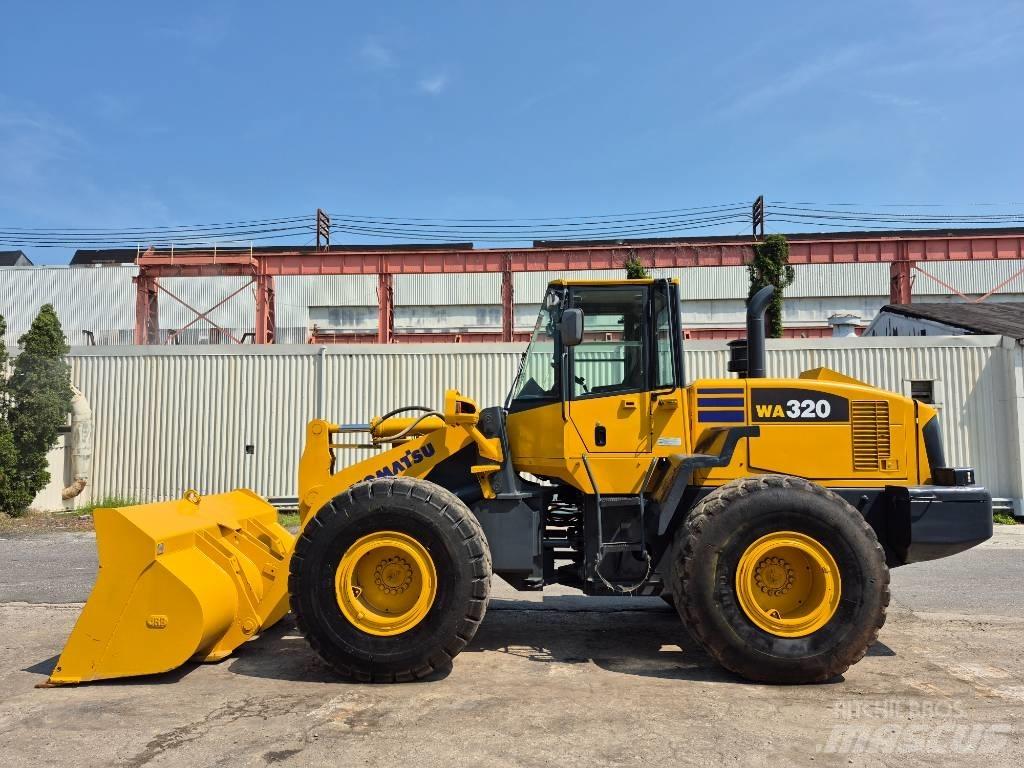 Komatsu WA 320-5 Rataslaadurid