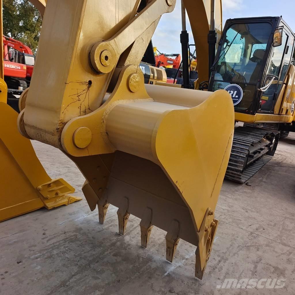 CAT 320 D L Roomikekskavaatorid