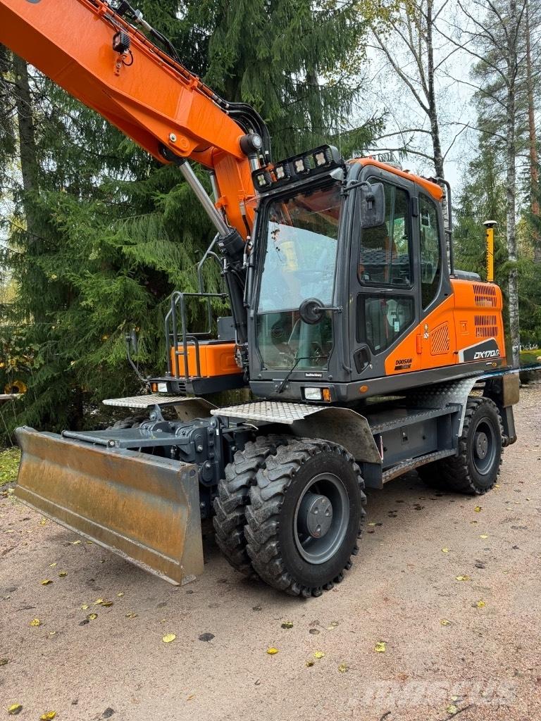 Doosan DX 170 W-5 Ratasekskavaatorid