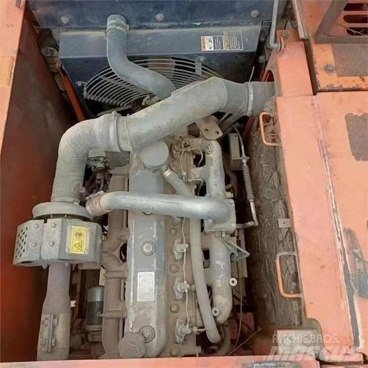 Doosan DX 225 LC-9C Roomikekskavaatorid