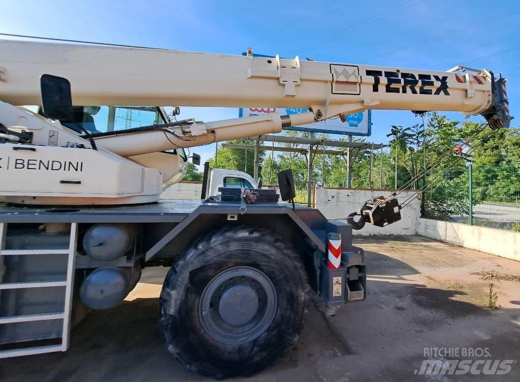 Terex RC45 Raske maastiku tõstukid