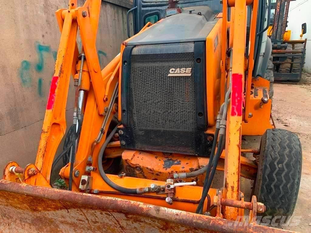 CASE 580 M Ekskavaatorlaadurid