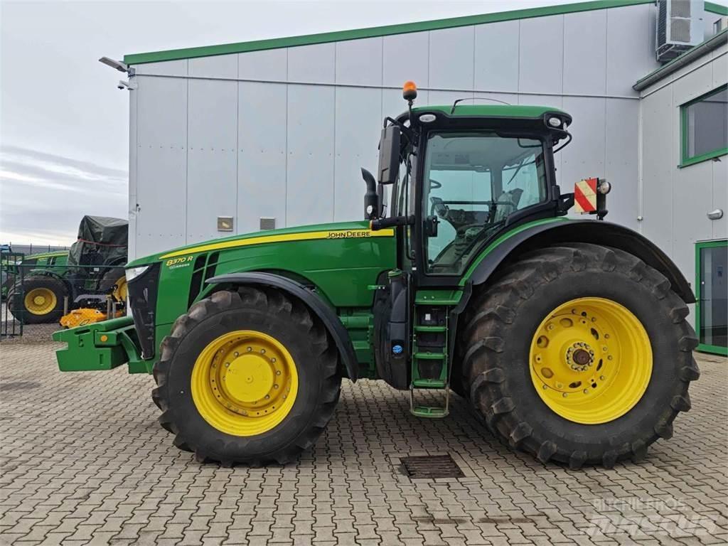 John Deere 8370R Traktorid
