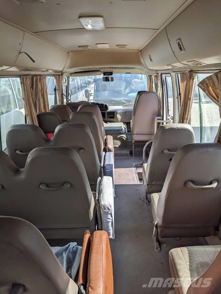Toyota Coaster Bus Väikebussid