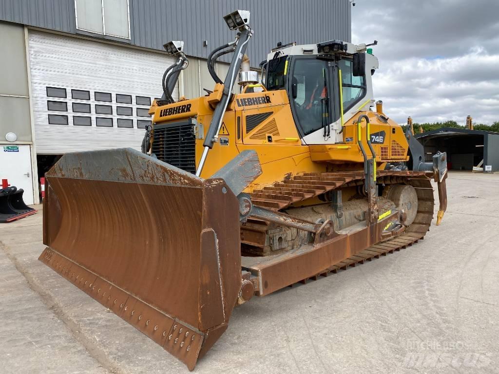 Liebherr PR 746 Buldooserid