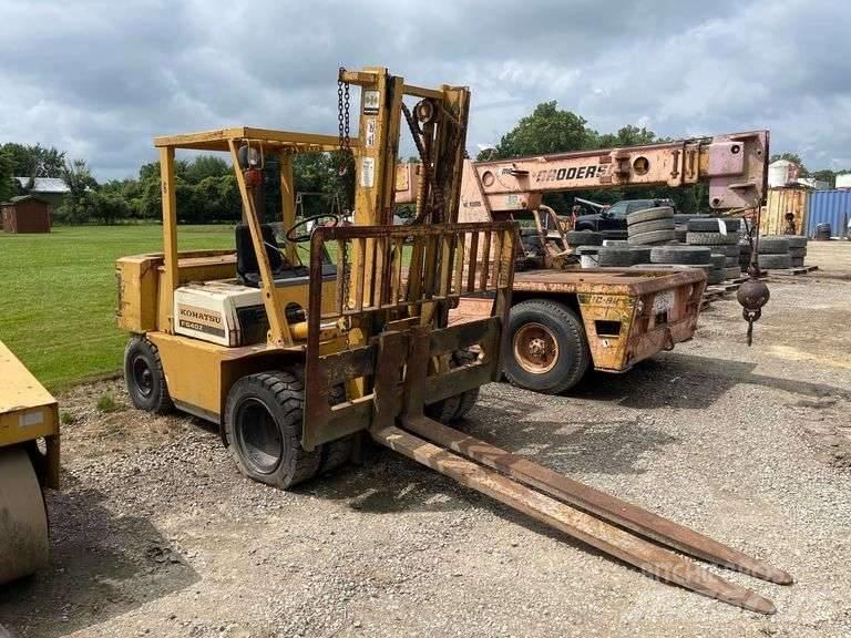 Komatsu FG 40ZT-4 Kahveltõstukid - muud