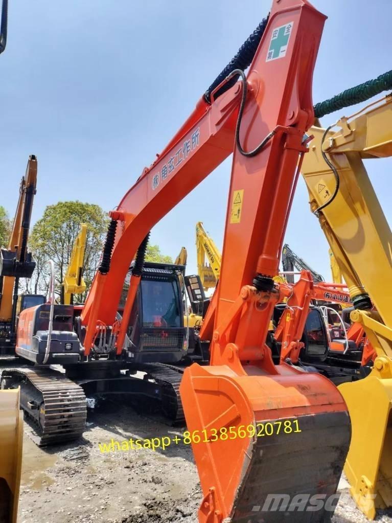 Hitachi ZX 200 Roomikekskavaatorid