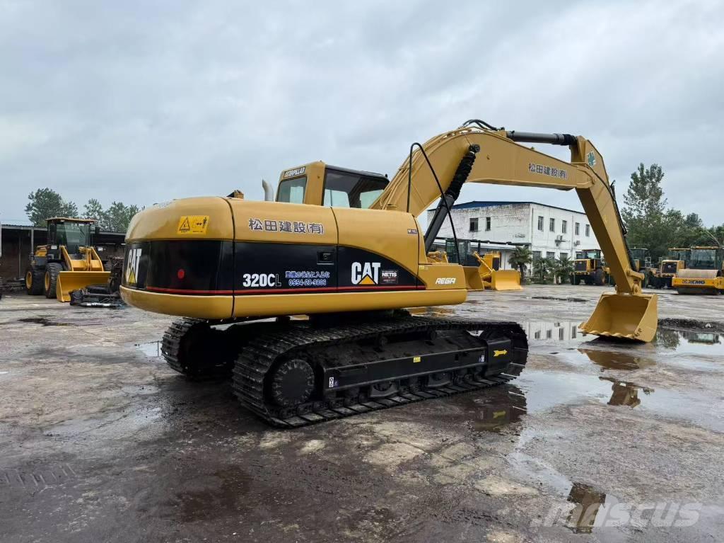 CAT 320 C Roomikekskavaatorid