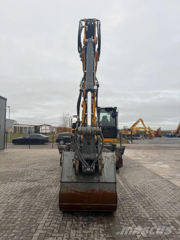 Liebherr A 924 Ratasekskavaatorid