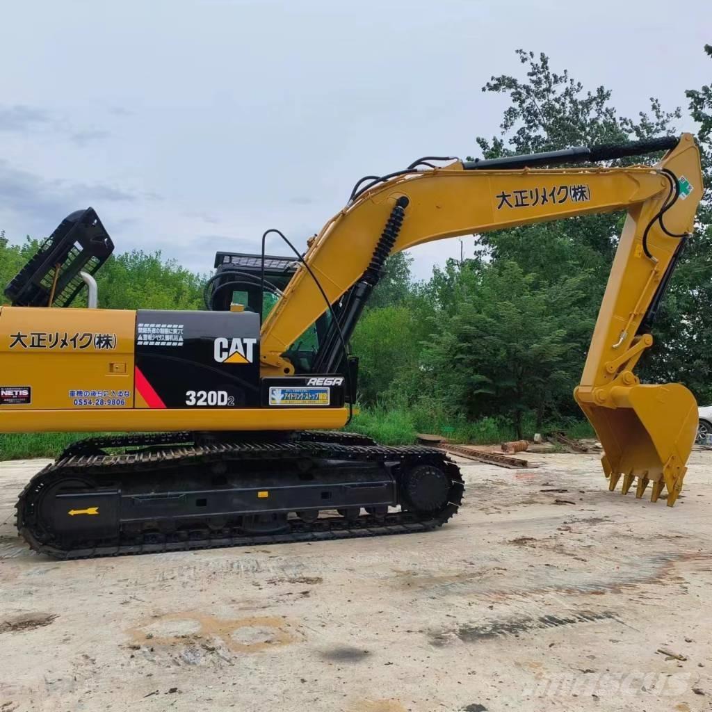CAT 320D2 Roomikekskavaatorid