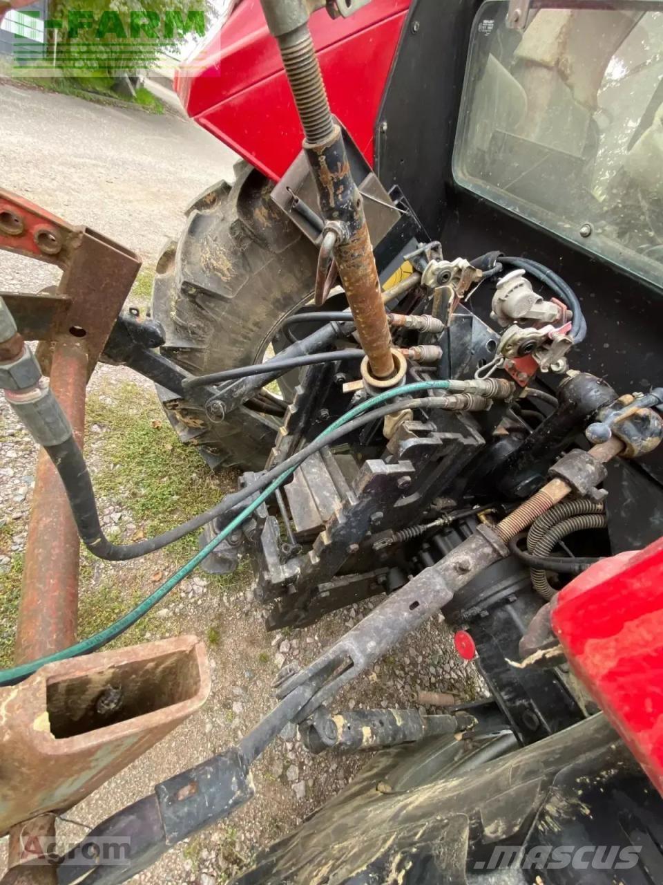 Case IH 844 a Traktorid