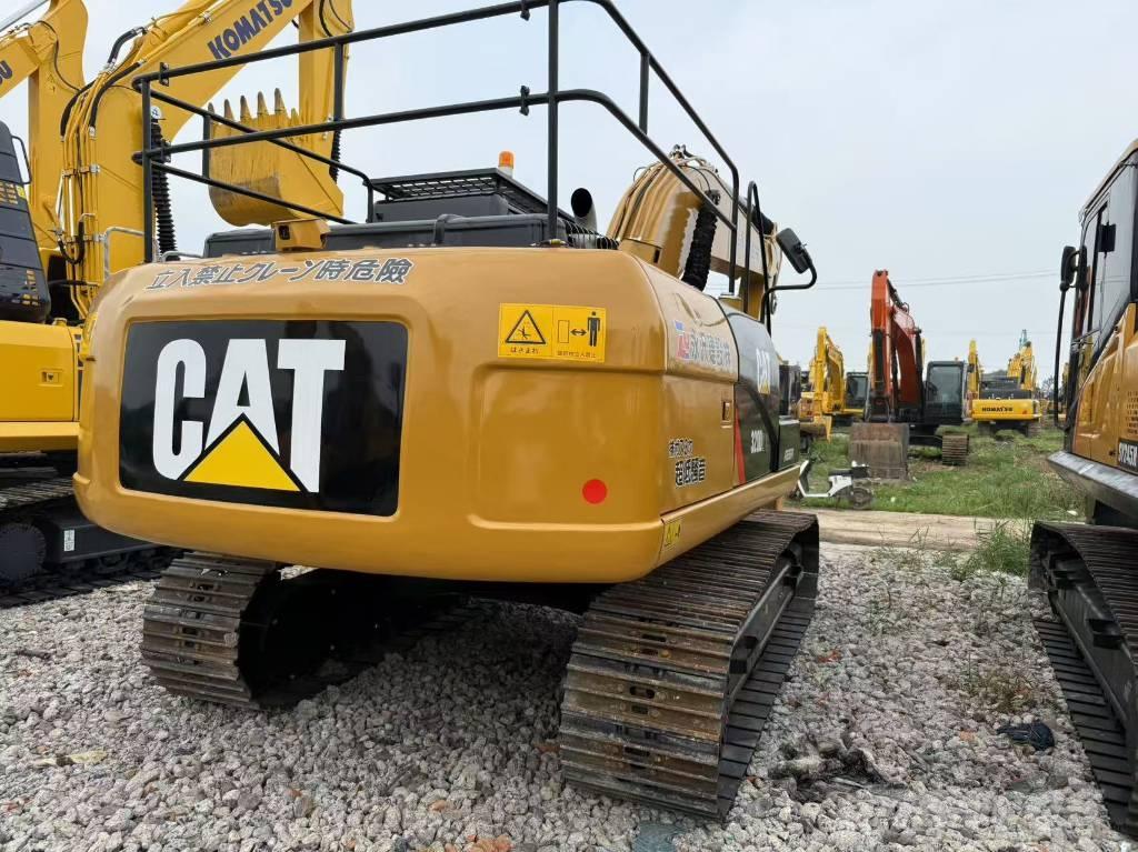 CAT 320D2 Roomikekskavaatorid