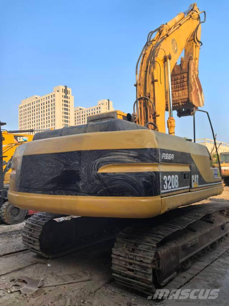 CAT 320 B L Roomikekskavaatorid