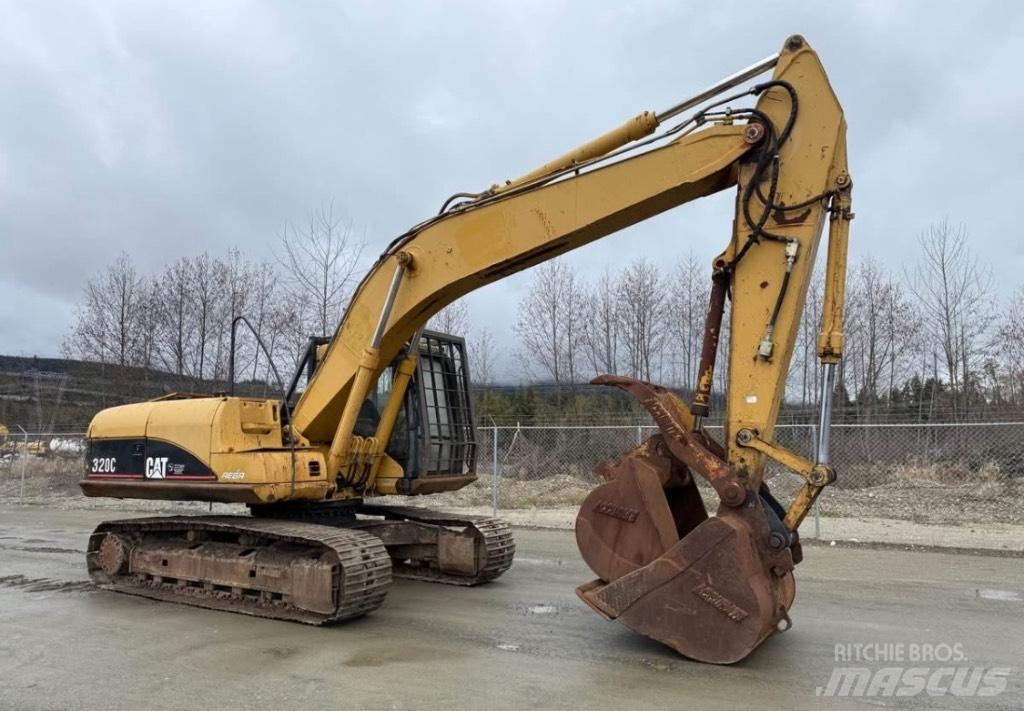 CAT 320 C Roomikekskavaatorid
