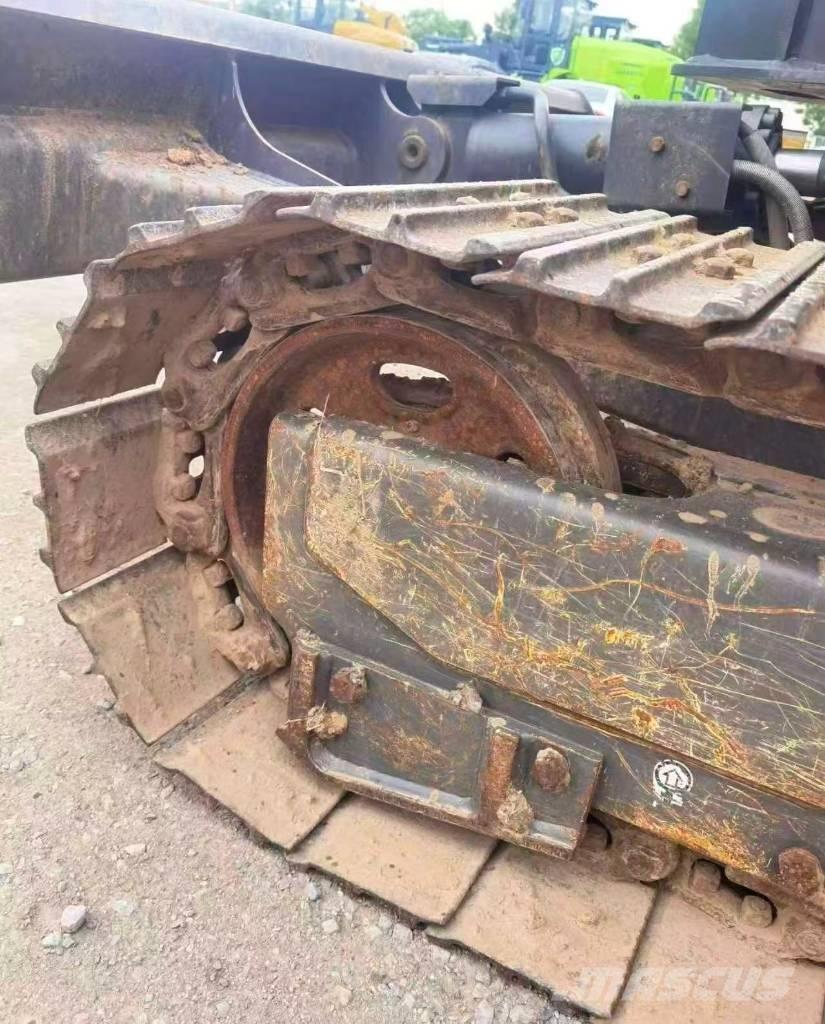 Volvo 55 Roomikekskavaatorid