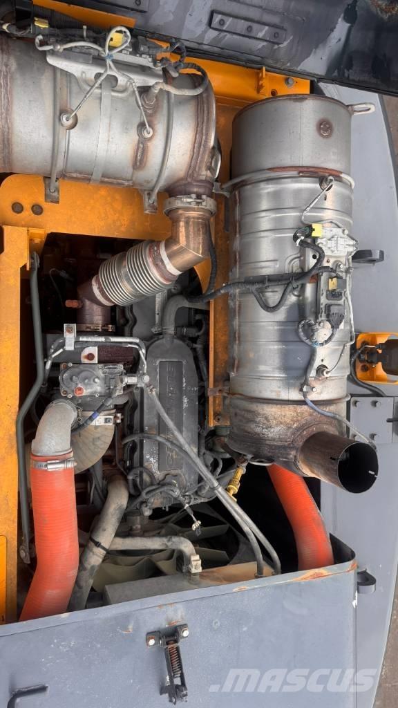 Hyundai HW 180 Ratasekskavaatorid