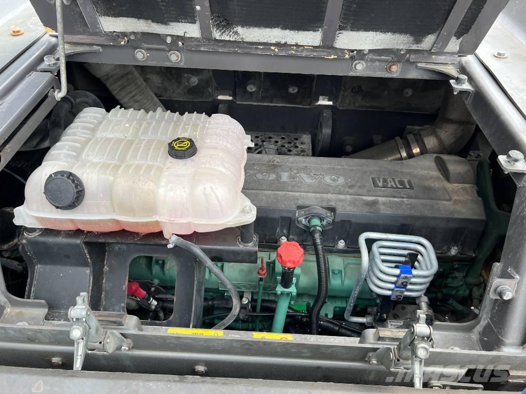 Volvo EC750E L Roomikekskavaatorid