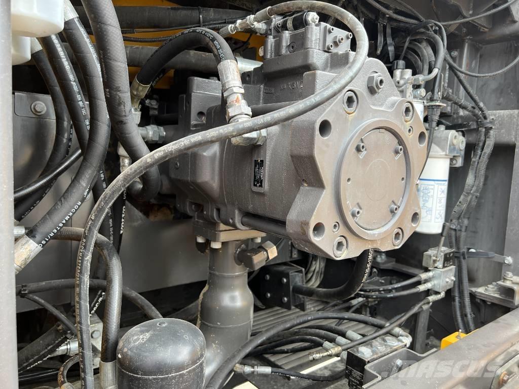 Volvo EC750E L Roomikekskavaatorid