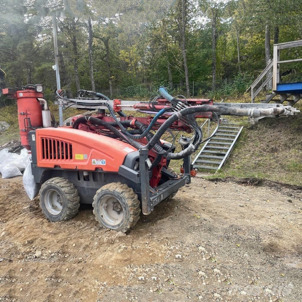 Sandvik DC 125R Vertikaalsed puurmasinad