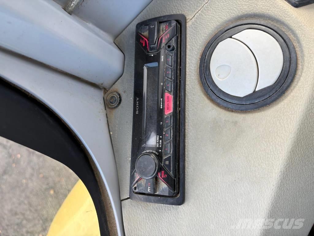 Wacker Neuson DW 90 Väikekallurid