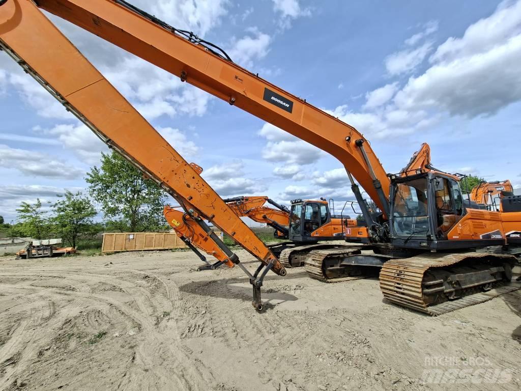 Doosan DX 300 LC-5 Roomikekskavaatorid