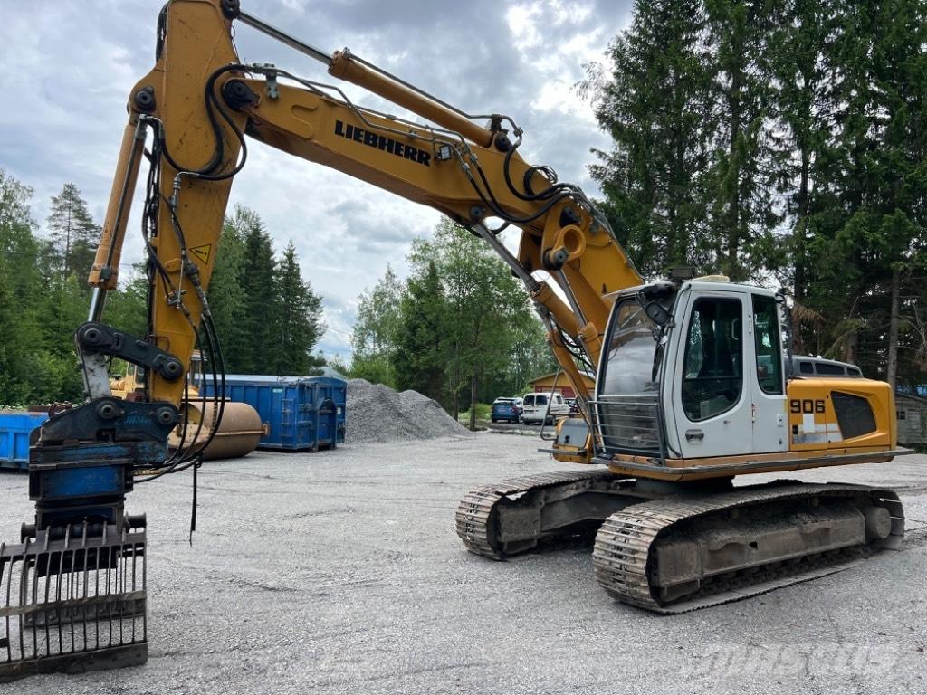 Liebherr R 906 LC Roomikekskavaatorid