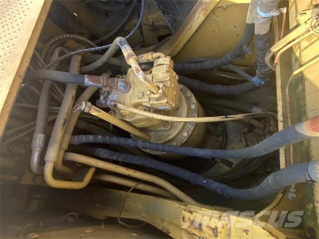 CAT 329D Roomikekskavaatorid