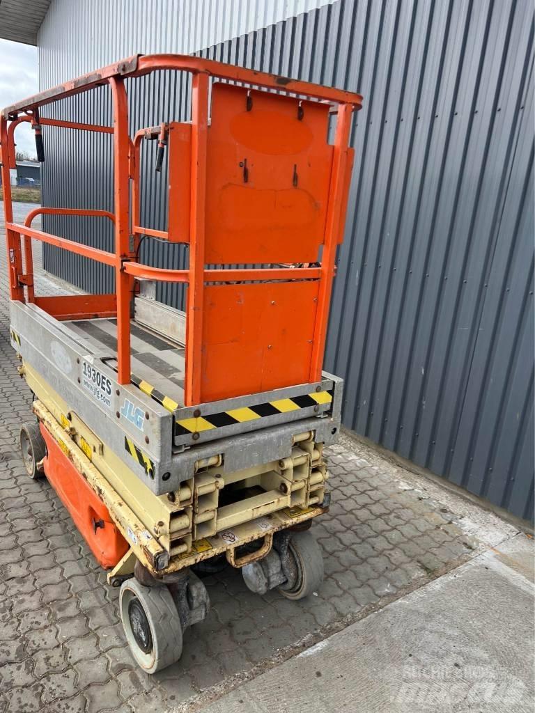 JLG 1930 ES Käärtõstukid
