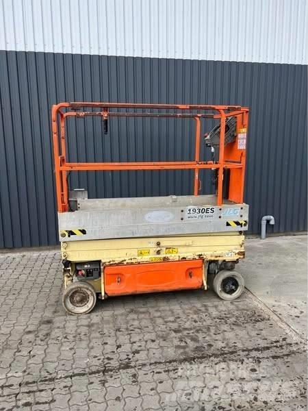JLG 1930 ES Käärtõstukid