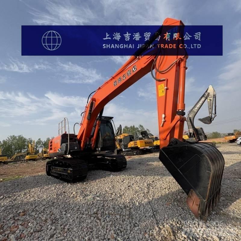 Hitachi ZX 200 Roomikekskavaatorid