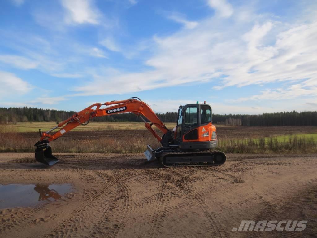 Doosan DX 85 R Väikeekskavaatorid 7t-12t