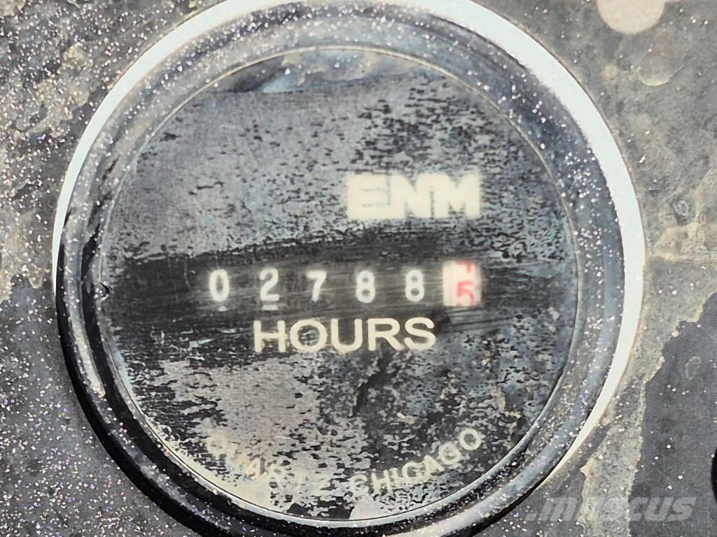 MEC 60J Iseliikuvad poomtõstukid